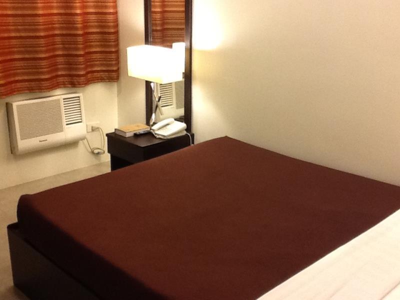 One Hive Hotel And Suites Surigao Exterior foto